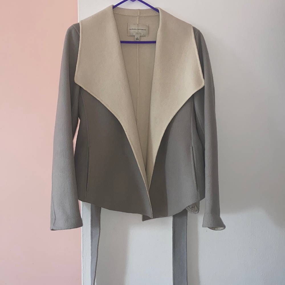 Short Wool Coat - Picture 2 of 3